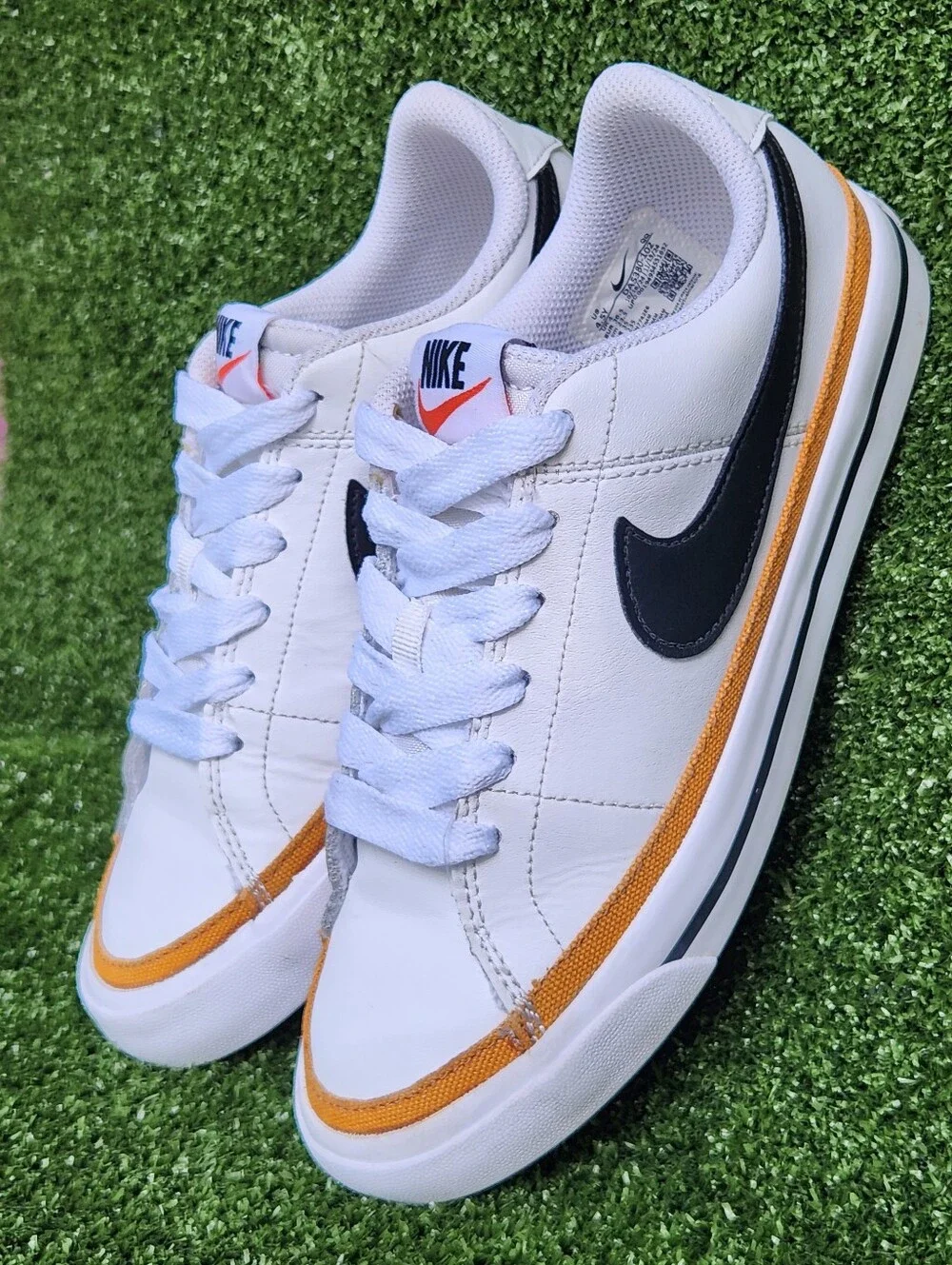 Nike Court Legacy Low Big Boys Leather White Black Sneakers Shoes Size 4.5 Youth